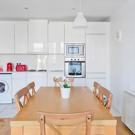 5 Stunning 3 Bedroom Apt In Dublin's Docklands Appartement *