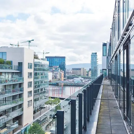 5 Stunning 3 Bedroom Apt In Dublin's Docklands