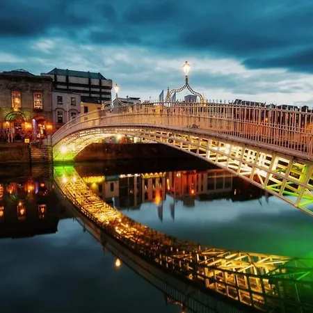 5 Stunning 3 Bedroom Apt In Dublin's Docklands Appartement Dublin