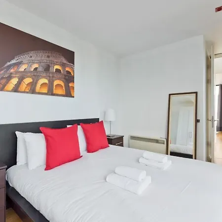 5 Stunning 3 Bedroom Apt In Dublin's Docklands Apartament *