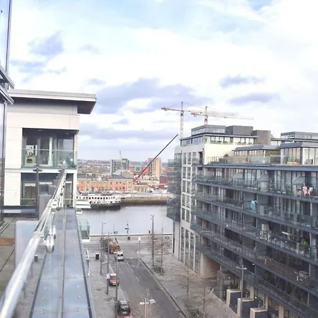 5 Stunning 3 Bedroom Apt In Dublin's Docklands