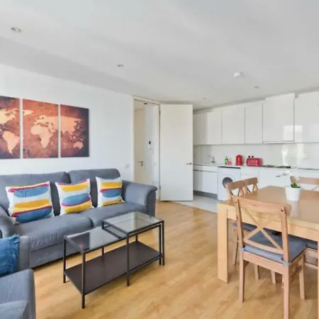 Appartement 5 Stunning 3 Bedroom Apt In Dublin's Docklands *